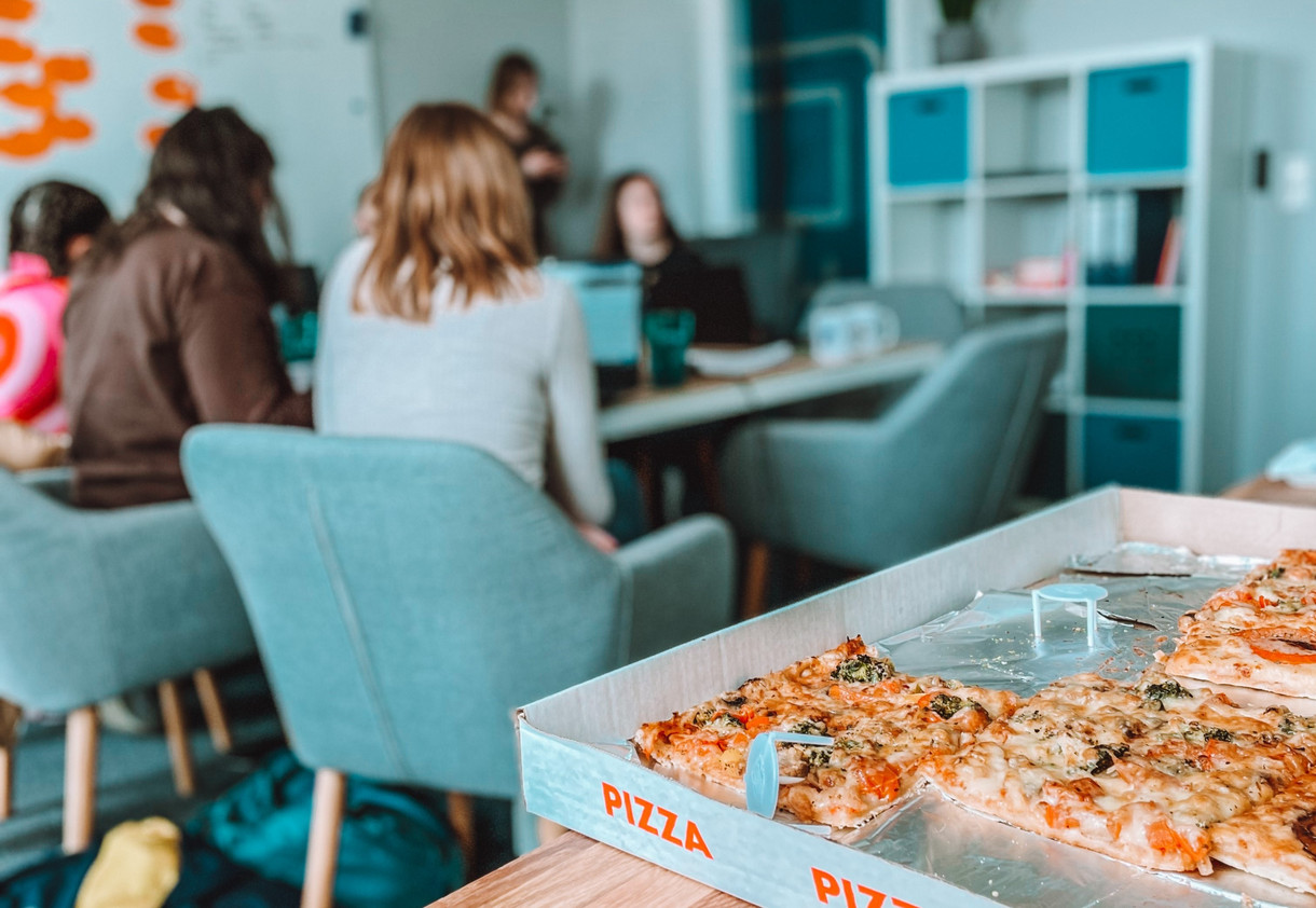Beim Girls Day gab es auch Pizza Beim Girls Day gab es auch Pizza
