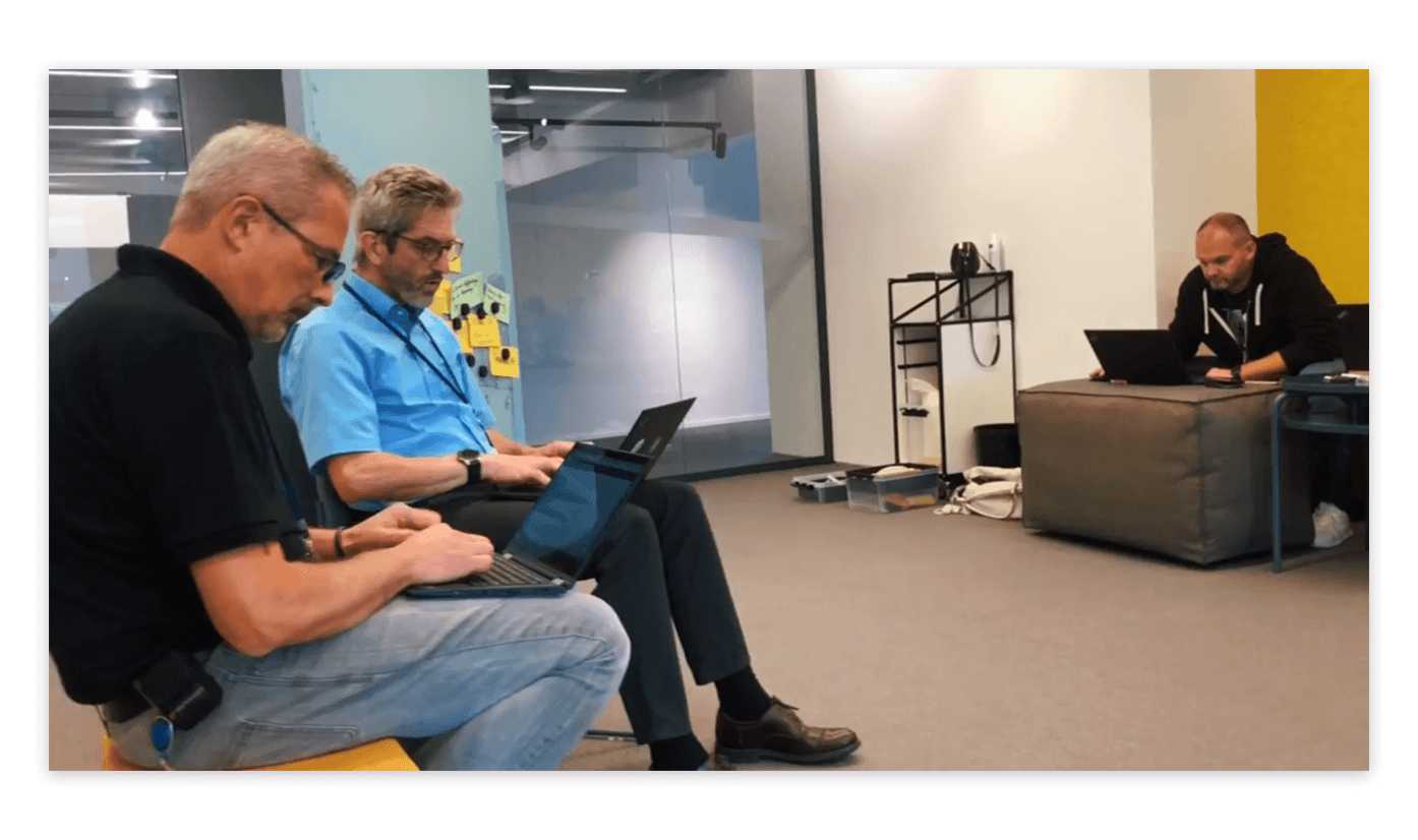 Teilnehmer erarbeiten sich einen App-Prototyp